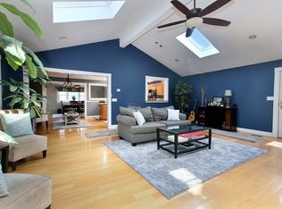 17 Bailey St, Foxboro, MA 02035