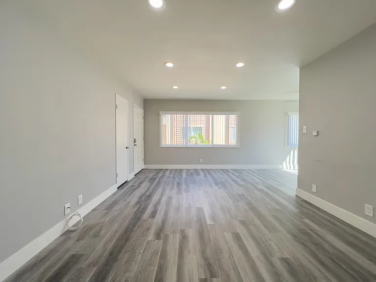 2721 Cabrillo Ave #A — Photo 14