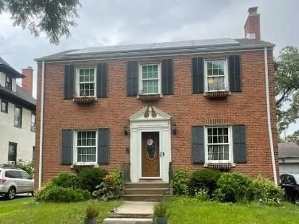 9241 S Winchester Ave, Chicago, IL 60643