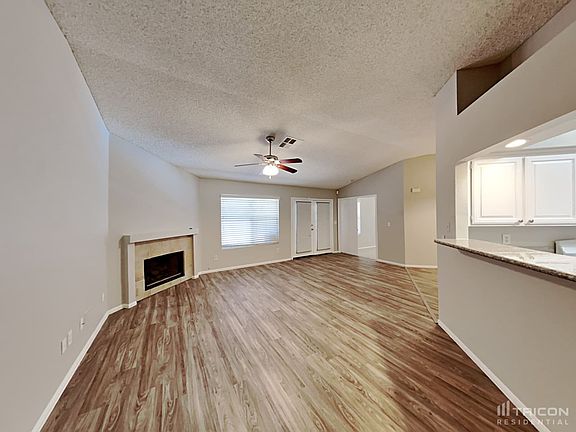 4th image of 440 Wickenburg St