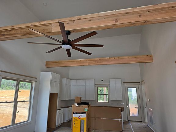 2nd image of 302 Thomas Rd