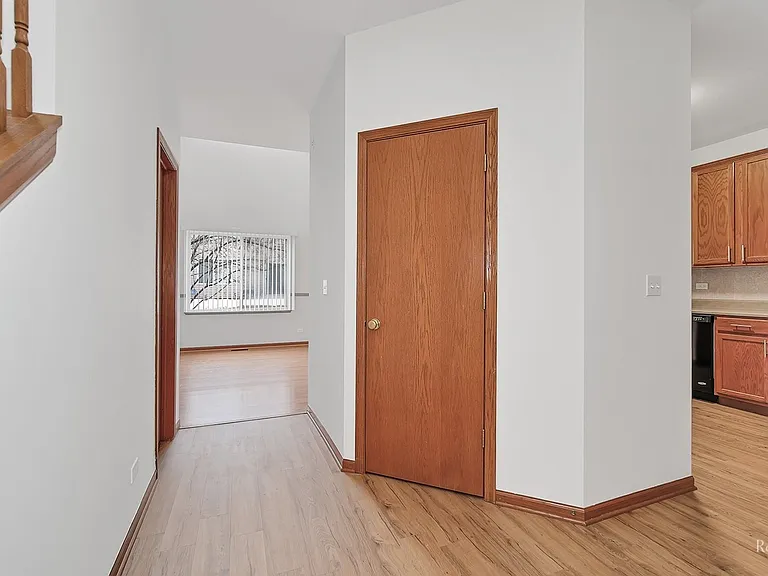 325 N Patriot Dr — Photo 13