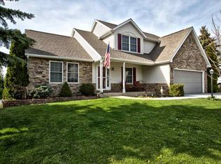 33889 Prairie Knolls Dr, New Carlisle, IN