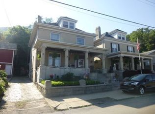 406 Commerce St, Wellsburg, WV 26070