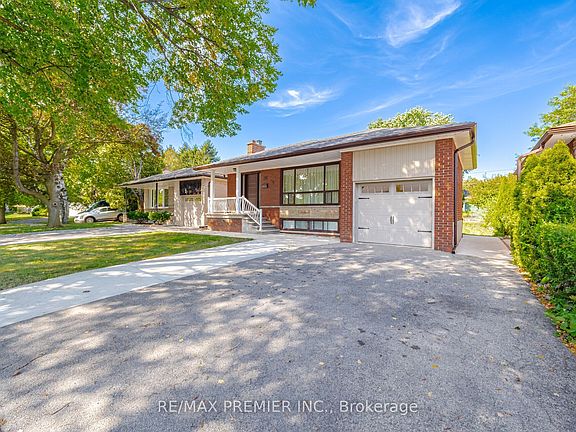 4th image of 28 Landron Cres