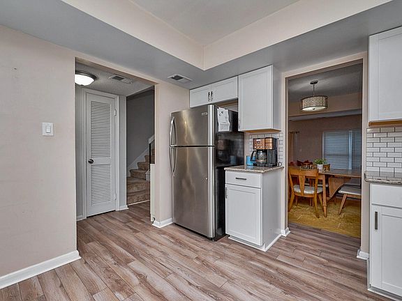 5th image of 3788 Chancery Ln