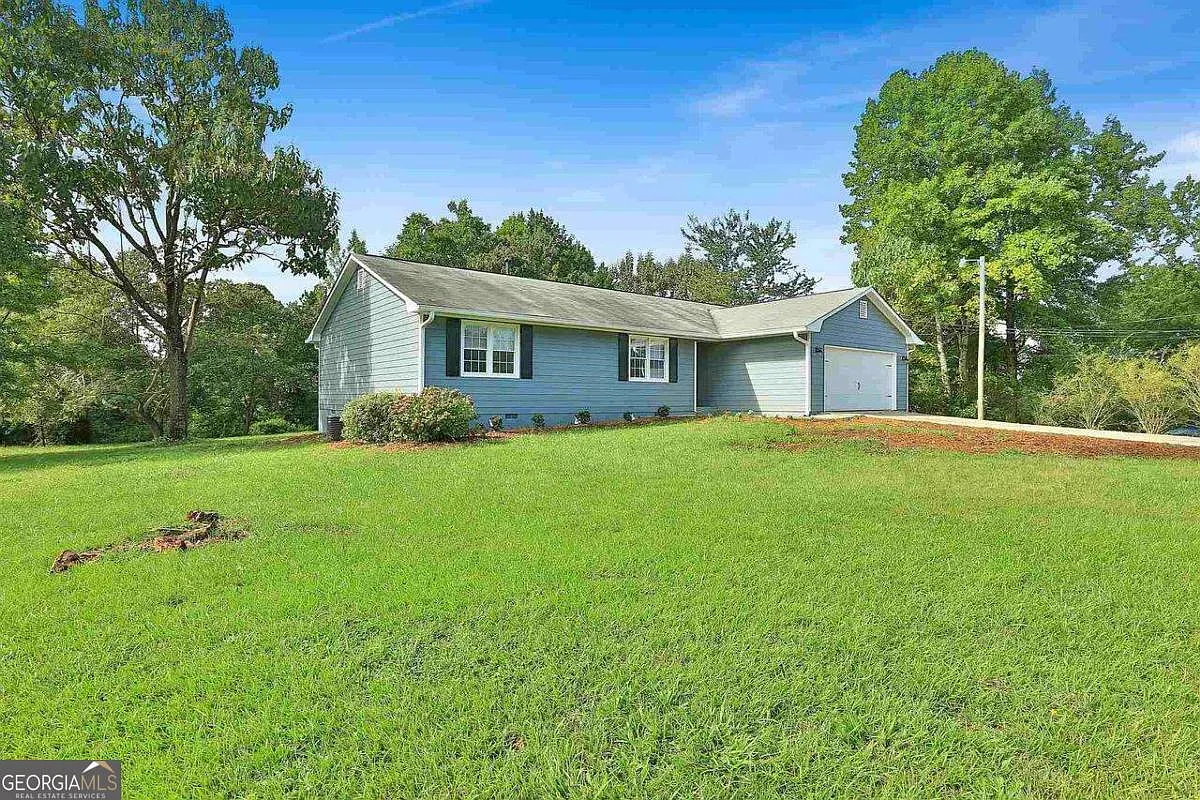 Building Photo - 180 Nectarine Dr
