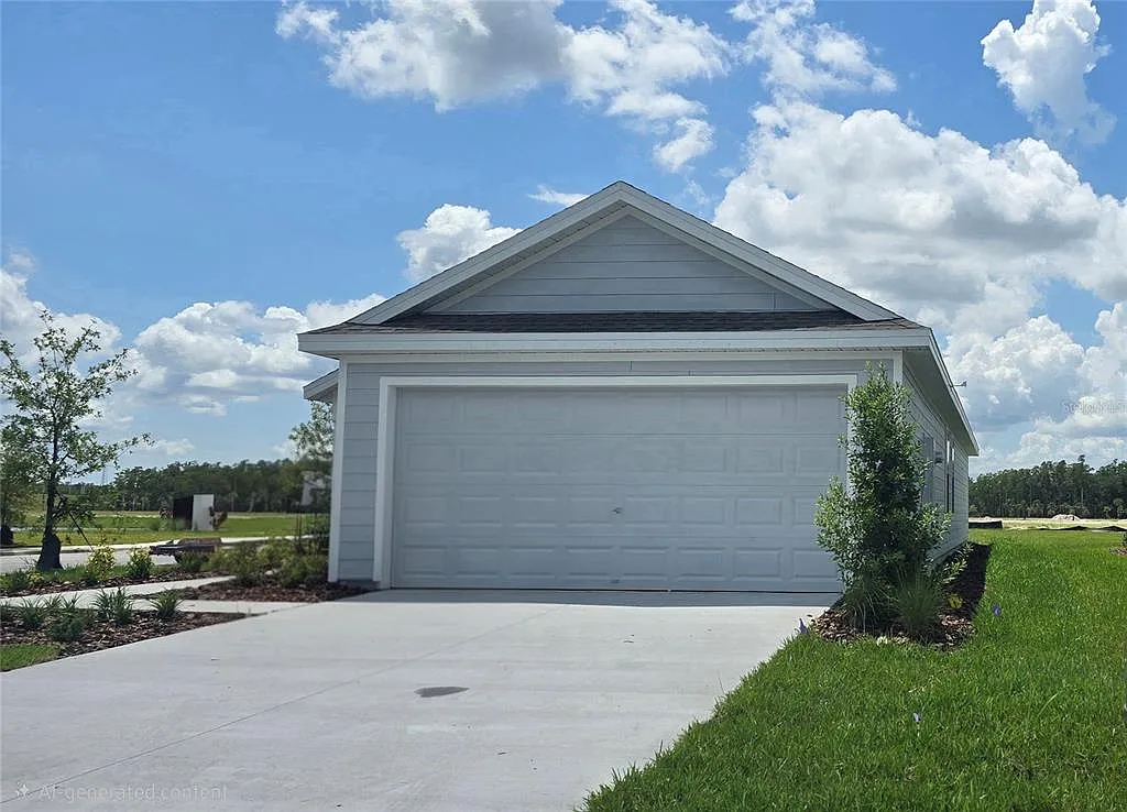 3 bed, 2.0 bath, 1424 sqft, $2,300 — Photo 3
