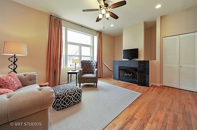 Living Room - Upstairs Entry