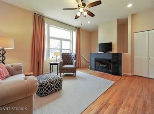 2300 W Bloomingdale Ave UNIT P-B, Chicago, IL 60647