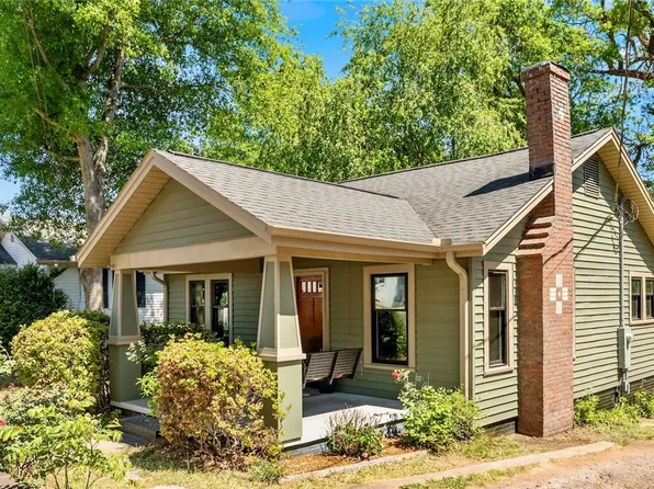 806 Perry Rd, Greenville, SC 29609