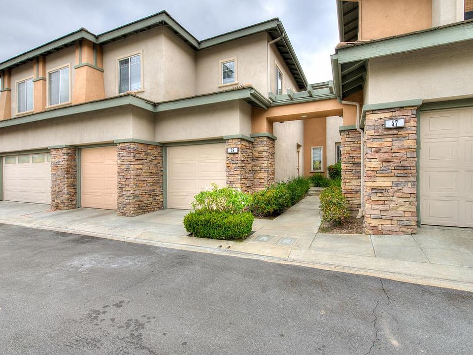 Two Attached Garage at the end of Cul De Sac