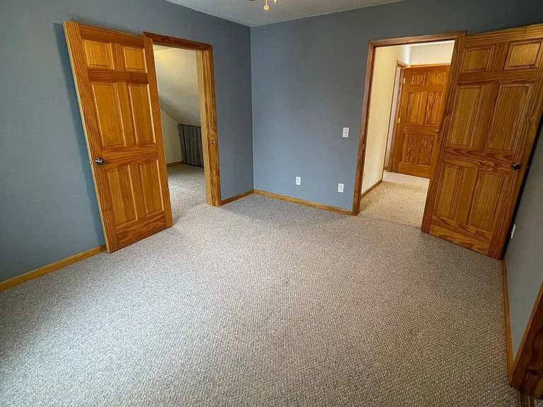 401 E Front St — Photo 13