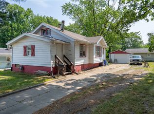 1520 N Summit Ave, Decatur, IL 62526