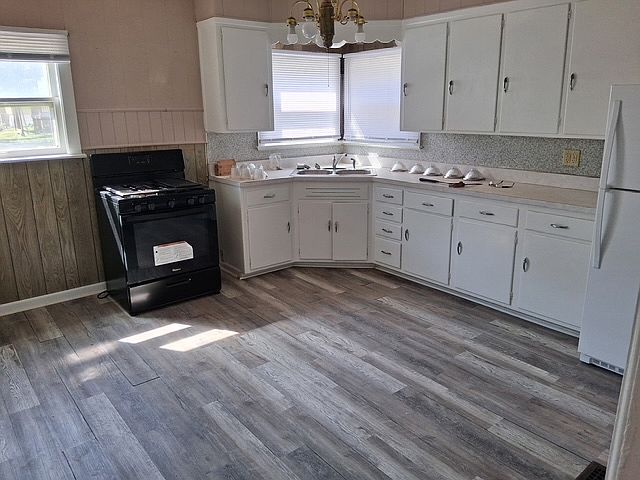1st image of 260 Ross St #1