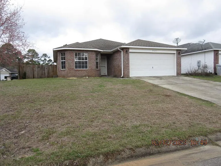 2025 Catline Cir — Photo 1