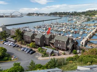 1000 SE Bay Blvd #202/302, Newport, OR