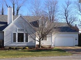 701 Hunters Trl, Akron, OH 44313