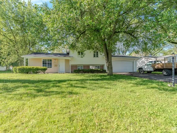 4614 Willard Dr, Fort Wayne, IN 46815