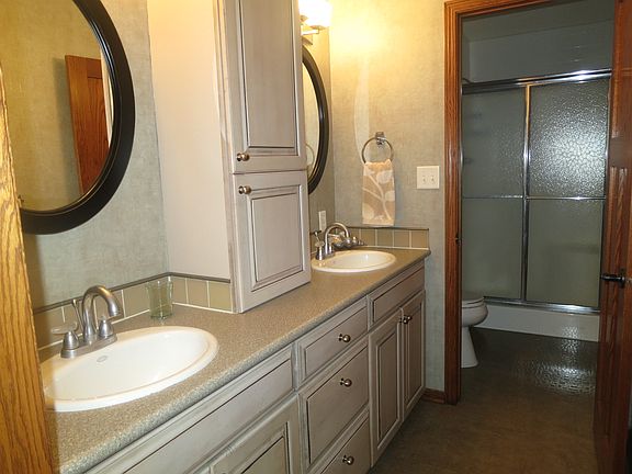 5th image of 2500 Park 3rd Ave NW