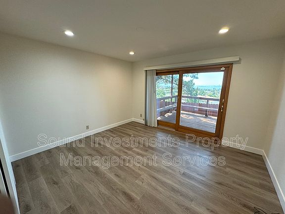 4th image of 6128 Plymouth Ave #B