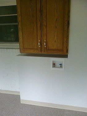 3rd image of 2214 Hildreth St