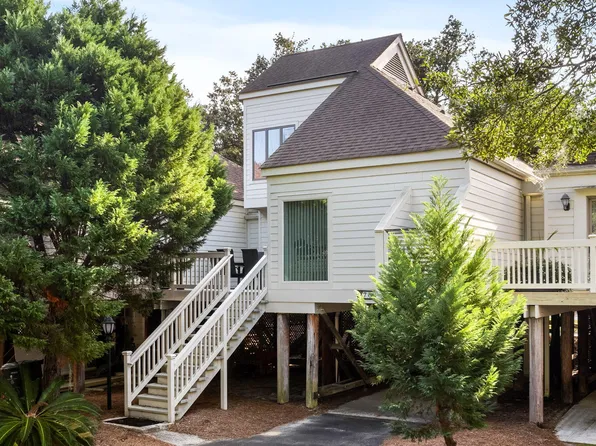 768 Spinnaker Ct, Johns Island, SC 29455