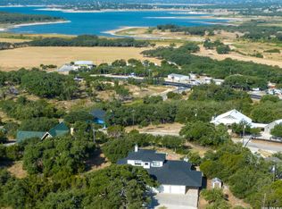 852 Crossbow, Canyon Lake, TX 78133
