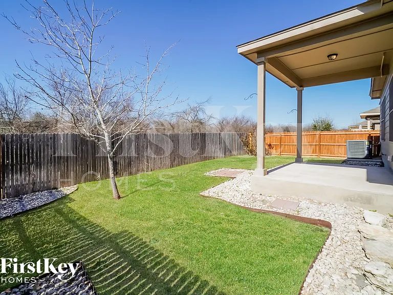 500 Stonebrook Dr — Photo 14