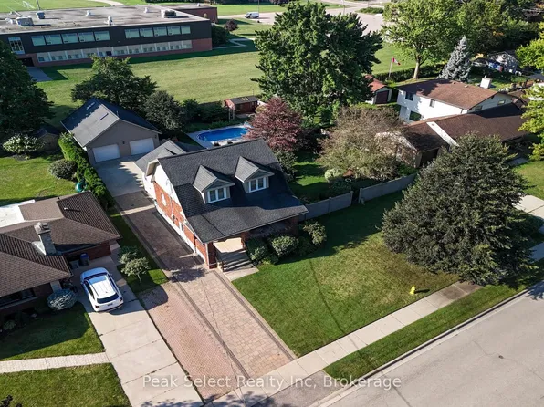 318 Elizabeth St, Saint Marys, ON N4X 1C8
