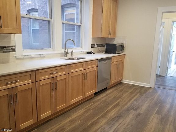 2nd image of 319-325 Bloomfield Ave #C