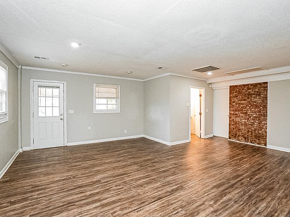 4th image of 3253 Stonehaven Dr