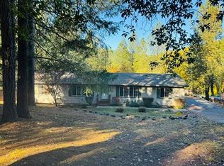 876 Ferry Rd, Grants Pass, OR 97526