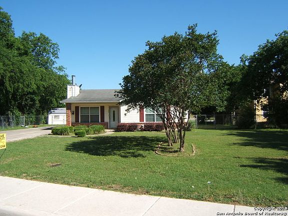 3rd image of 425 Utopia Ln