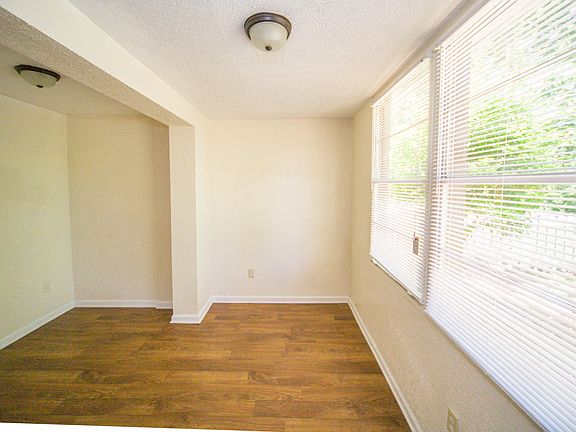 4th image of 1521 Yukon St #1521