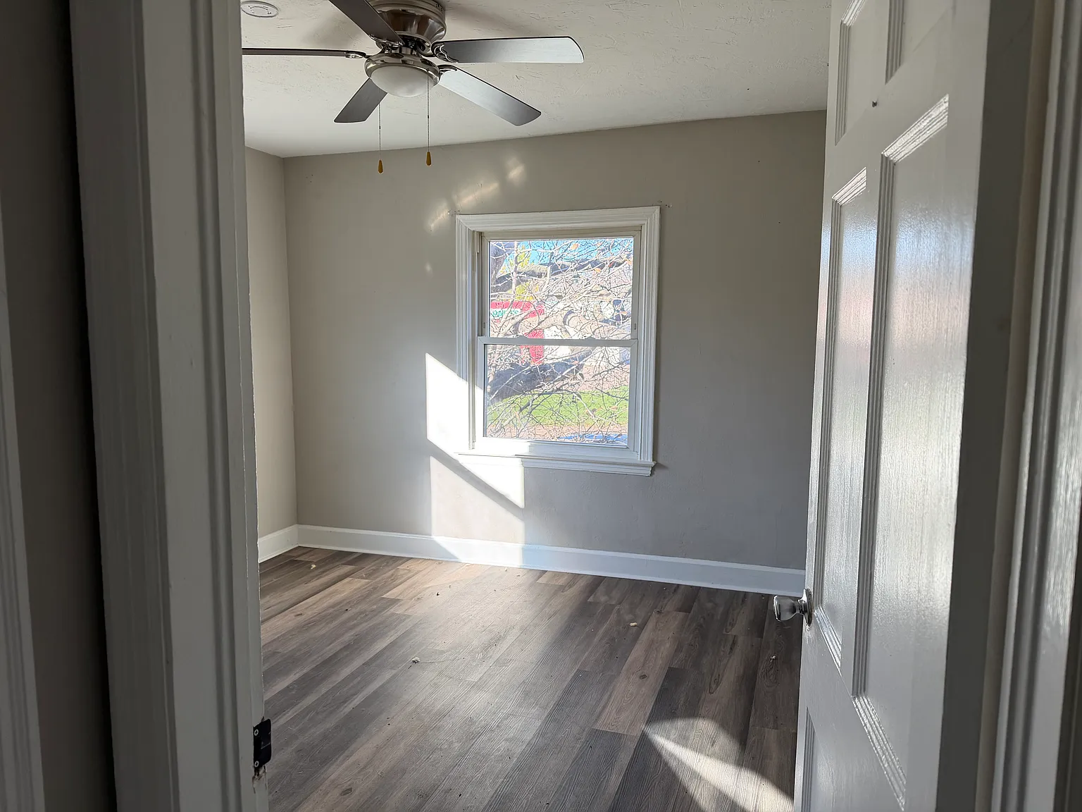 2 bed, 1000 sqft, $950 — Photo 4