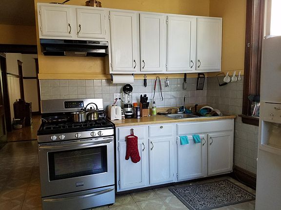 4th image of 3423 W Lyndale St #1