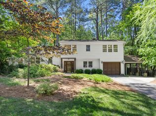 1404 Wildwood Dr, Chapel Hill, NC 27517