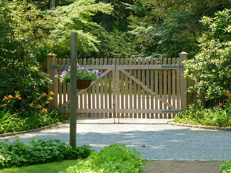 32 Sag Harbor Tpke — Photo 18