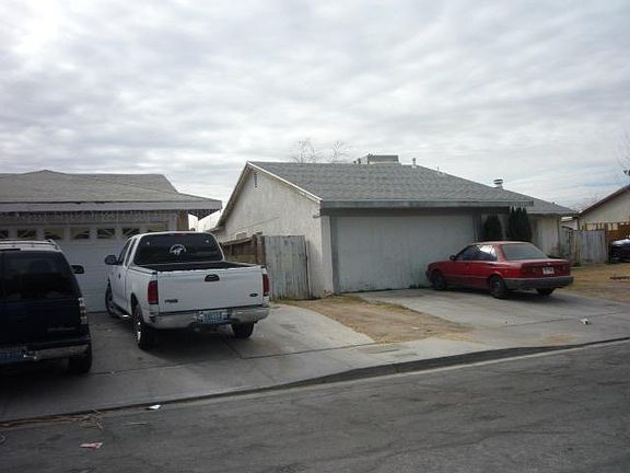 2nd image of 3208 Mary Ann Ave