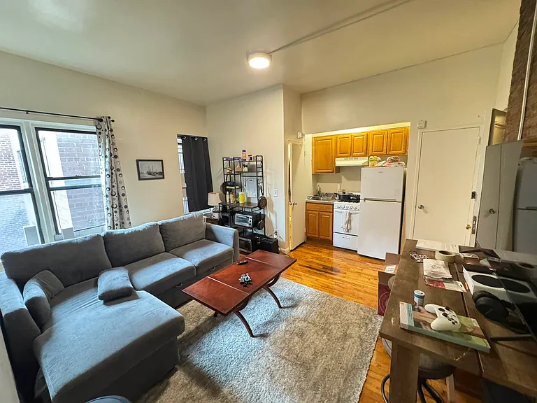 220 E 29th St #6F — Photo 15