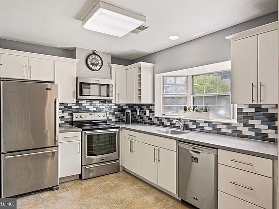 3rd image of 62 Bryans Mill Way
