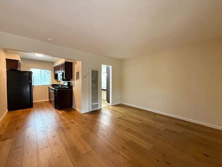 2877 A St #2 — Photo 1