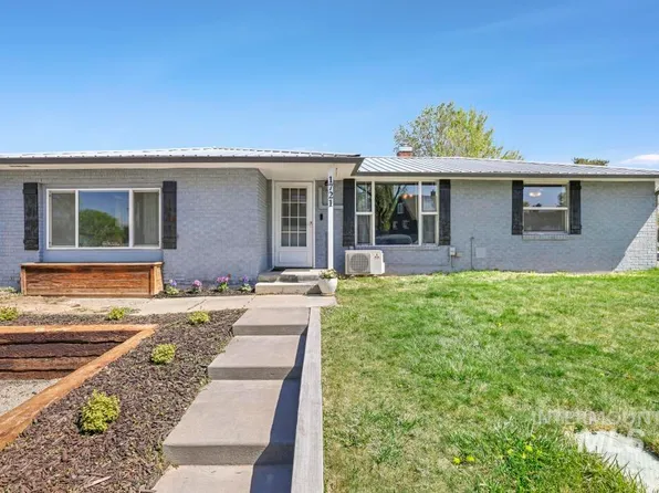 1721 Borah Ave E, Twin Falls, ID 83301