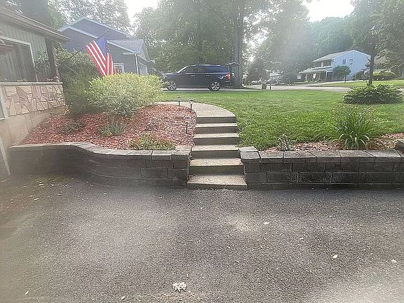 3rd image of 64 Matthew Dr