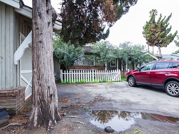 3rd image of 8945 Kester Ave