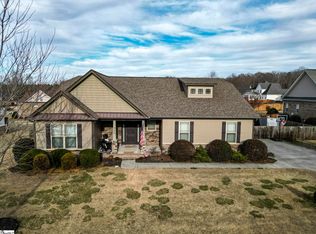 204 White Meadow Ct, Simpsonville, SC 29681