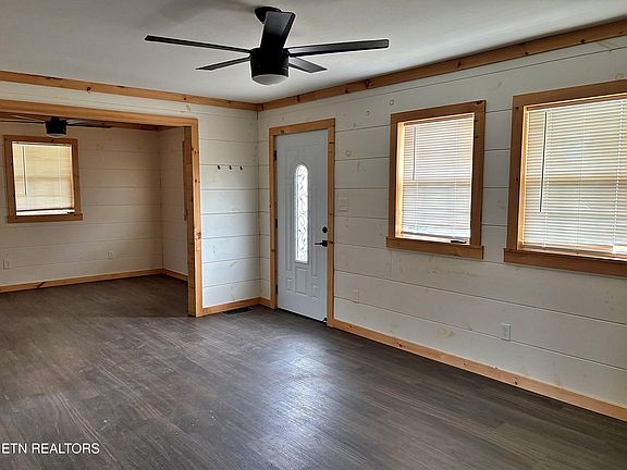 5th image of 217 Yoakum Rd