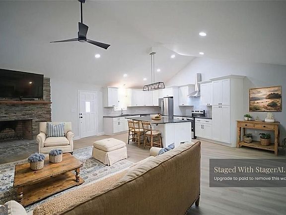 3rd image of 161 Flamingo Ct