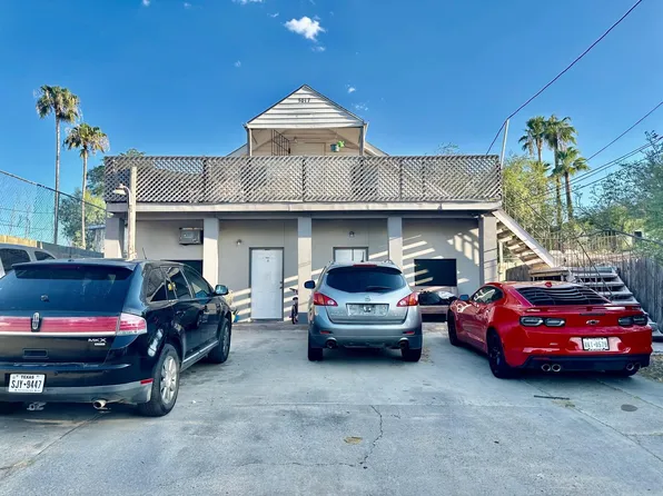 3017 Cleveland St, Laredo, TX 78043